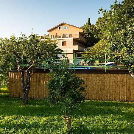 Aparthotel Medea 2*